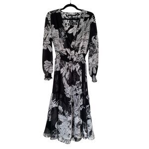 White House Black Market Long Sleeve Midi Dress 2‎ Floral Smocked Feminine Work